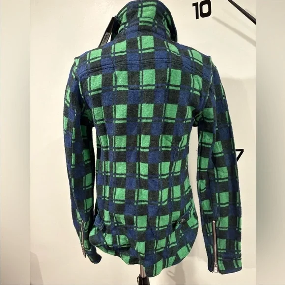 Moose Knuckles Green and Blue Plaid Women's Button Down Shirt - Picture 6 of 12